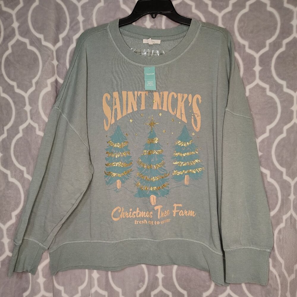 NWT Maurices 2X St Nicks Christmas Tree Farm Relaxed Fit Sweatshirt Green/Gold